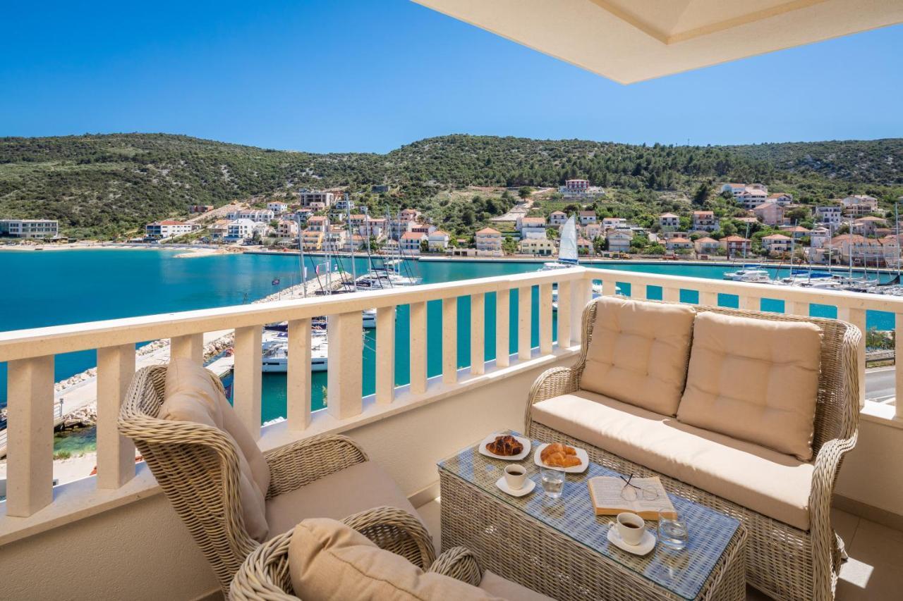 Apartments Villa Maracella Марина Экстерьер фото